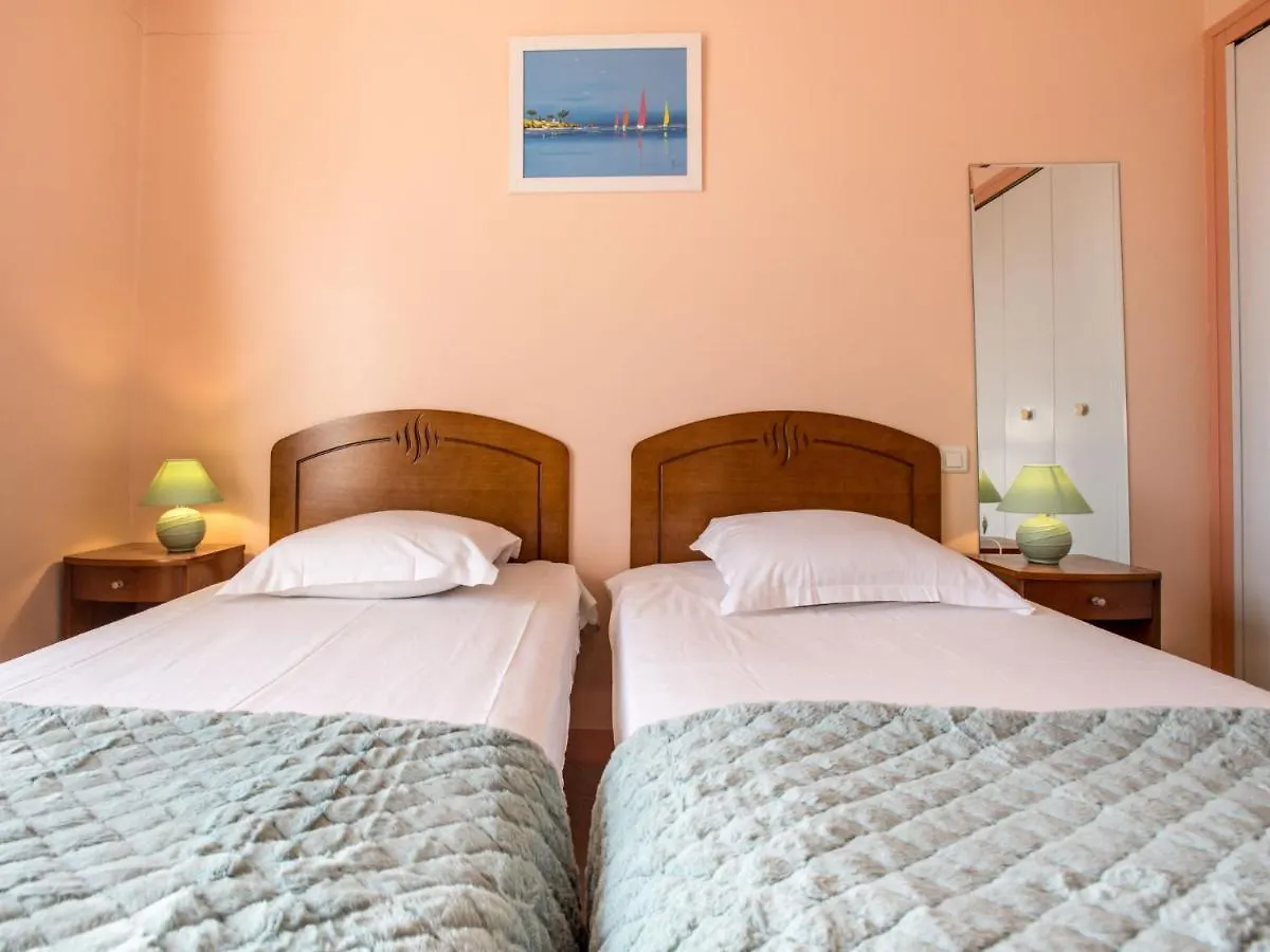 Appartement Studio Beaumer-1 By Interhome Carnac